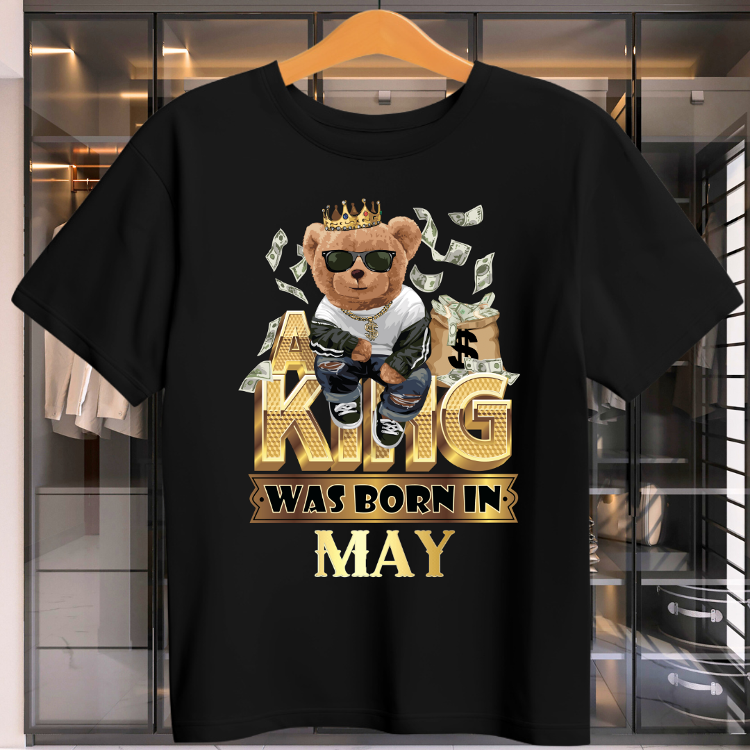 A KING WAS BORN IN MAY MENS T-SHIRT